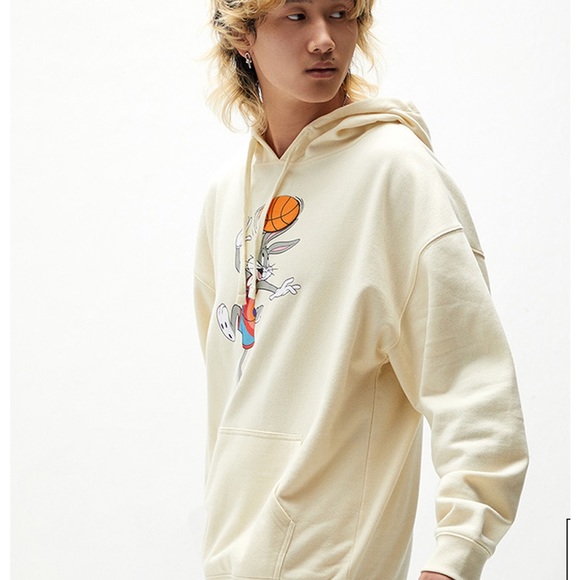 > Space Jam A New Legacy Puff Bugs Yellow Hoodie Men’s Size Large - Picture 3 of 7